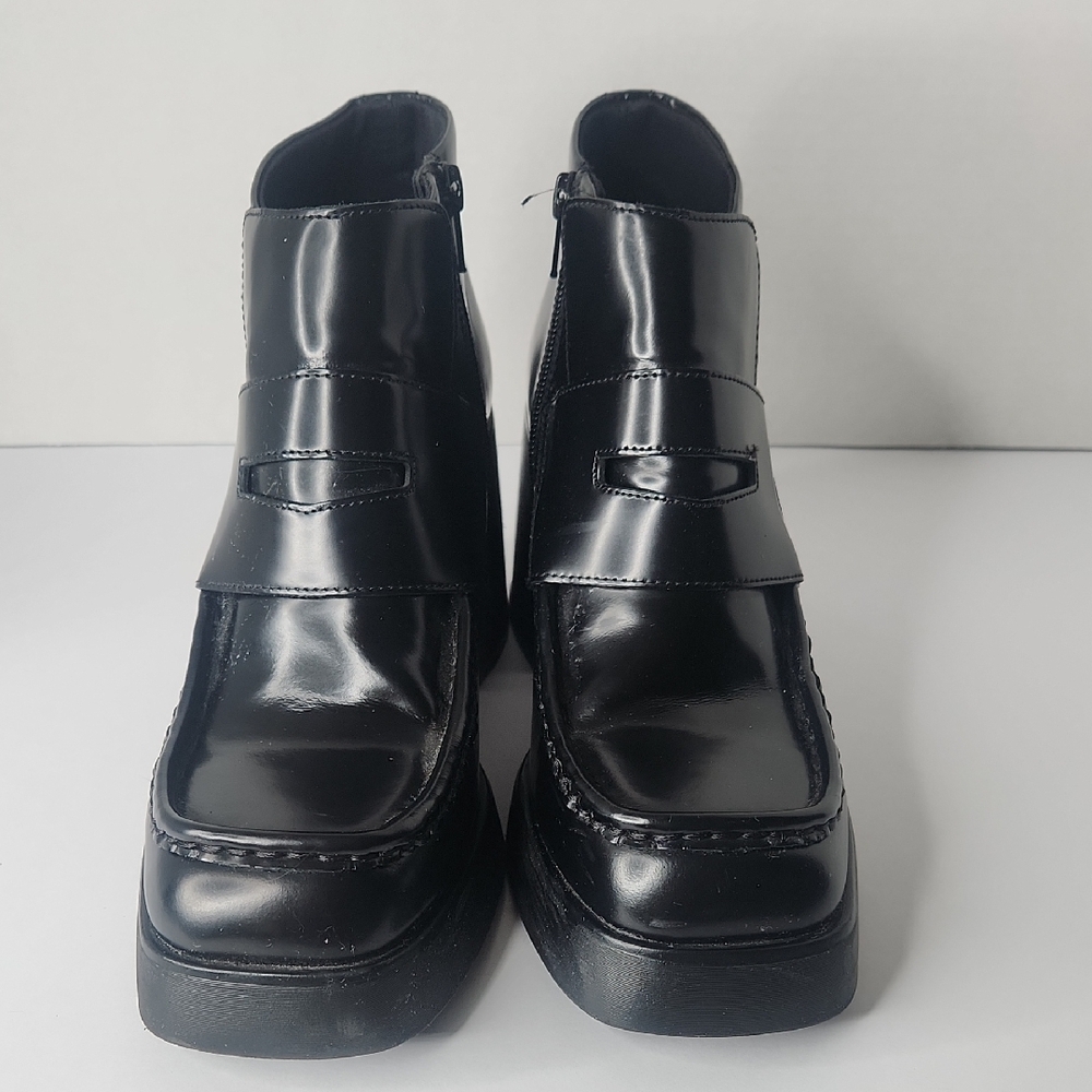 Vagabond Black Patent Leather Ankle Boots